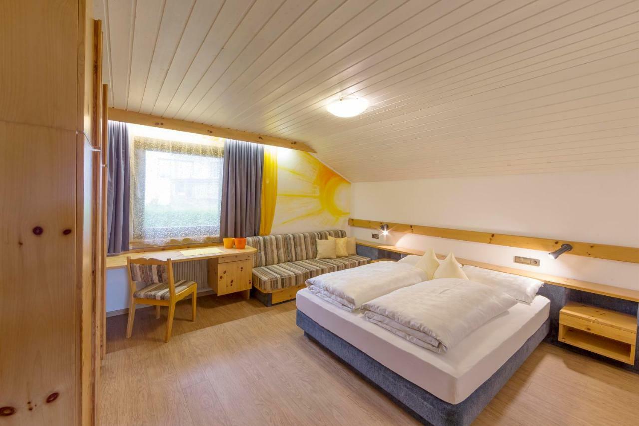 Appartements Erika Pfalzen Exteriör bild